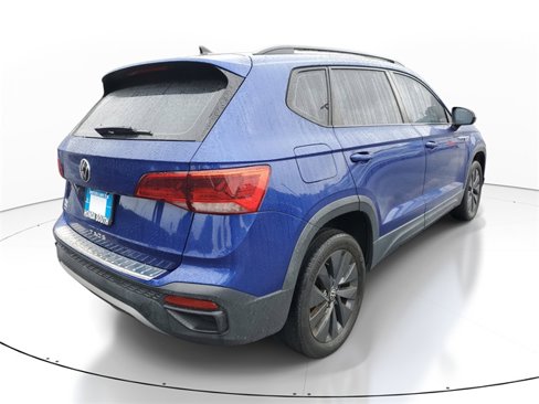 Used 2022 Volkswagen Taos S image 6