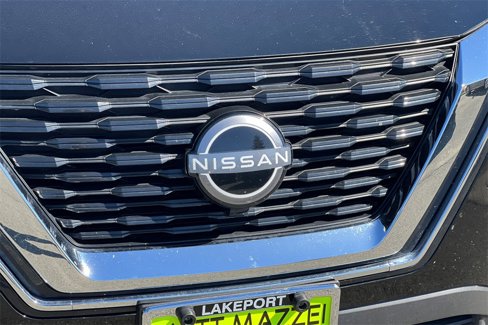 Used 2023 Nissan Rogue SV image 7