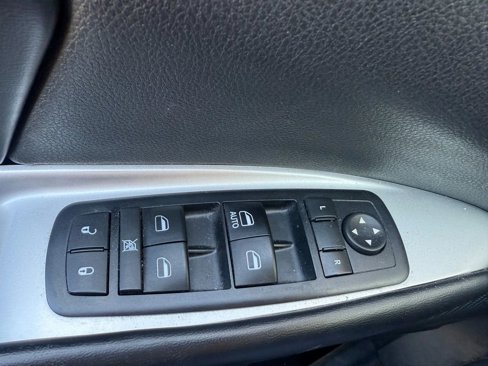 Used 2016 Dodge Journey SE image 15