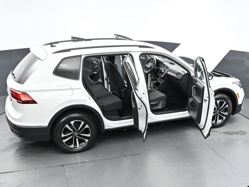 Used 2022 Volkswagen Tiguan S image 39