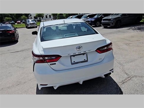 Used 2023 Toyota Camry SE image 20