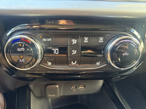 Used 2024 Chevrolet Trax LT w/ Driver Confidence Package image 15