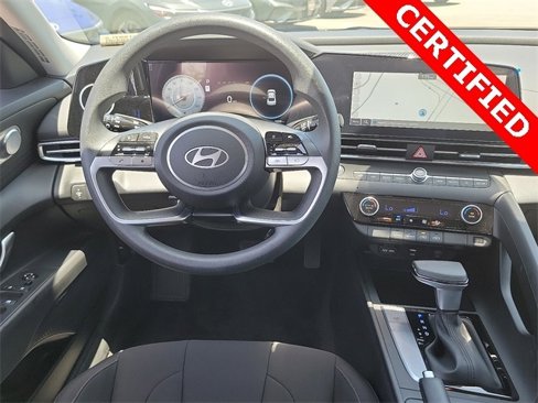 Certified 2024 Hyundai Elantra SEL image 3