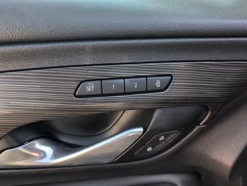 Used 2021 GMC Terrain SLT w/ Infotainment Package II image 13