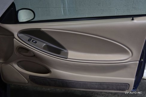 Used 2001 Ford Mustang Premium image 8