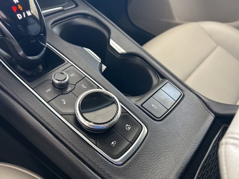 Used 2021 Cadillac XT4 Luxury image 9