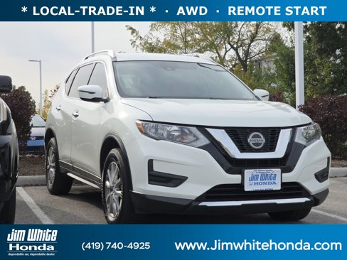 Used 2020 Nissan Rogue SV image 1
