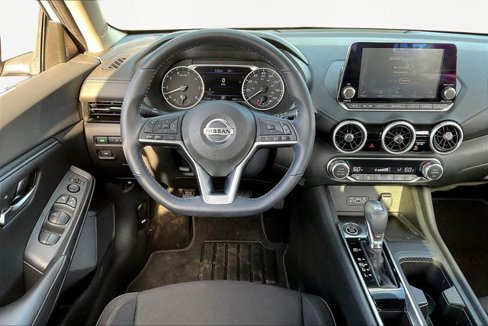 Used 2020 Nissan Sentra SV image 8