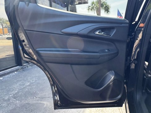 Used 2023 Chevrolet TrailBlazer LT w/ Convenience Package image 21