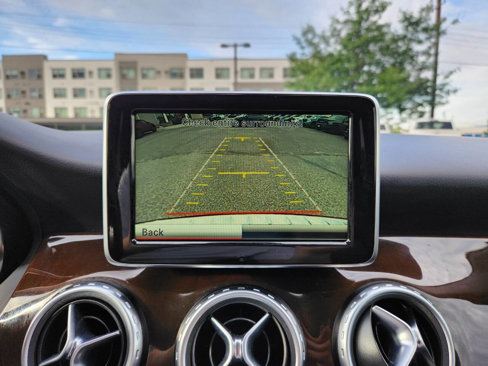 Used 2015 Mercedes-Benz GLA 250 4MATIC w/ Multimedia Package image 26