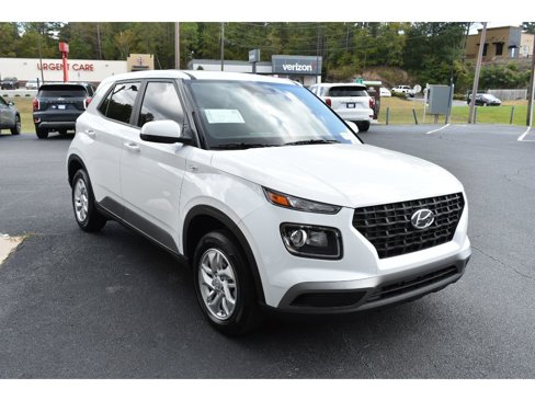 New 2025 Hyundai Venue SE image 6