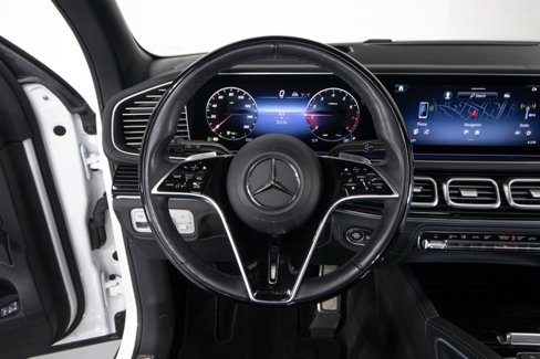 Used 2024 Mercedes-Benz Maybach GLS 600 image 25
