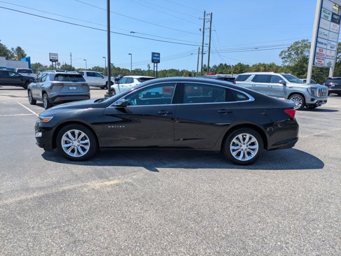 Used 2023 Chevrolet Malibu LT image 2