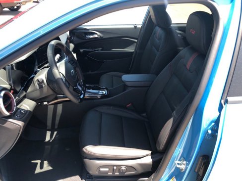 New 2025 Chevrolet Trax RS w/ Driver Confidence Package image 12