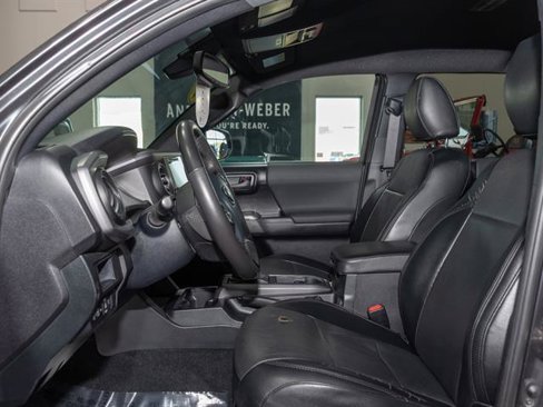 Used 2019 Toyota Tacoma TRD Off-Road image 7