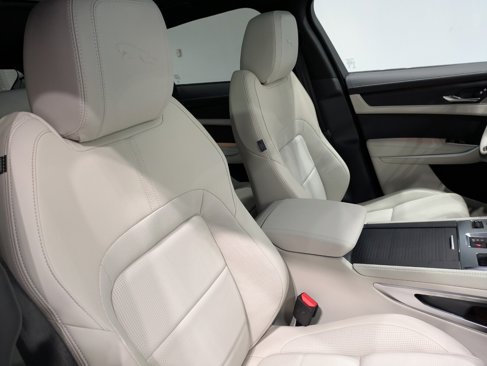 New 2026 Jaguar F-PACE R-Dynamic S image 23
