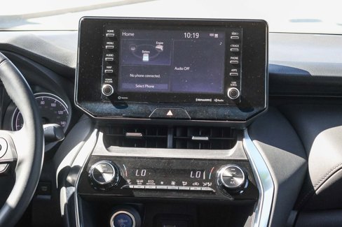Used 2022 Toyota Venza LE image 15