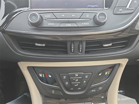 Used 2019 Buick Envision Premium image 19