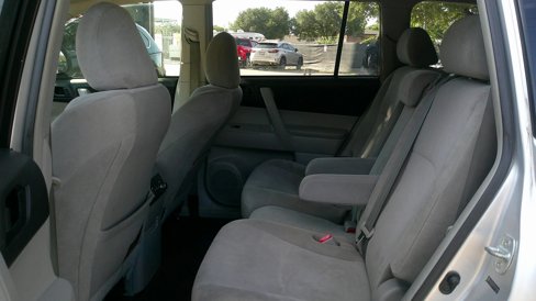 Used 2012 Toyota Highlander FWD image 23