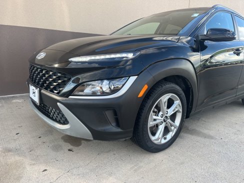 Used 2023 Hyundai Kona SEL image 7