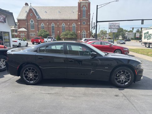 Used 2018 Dodge Charger GT image 4