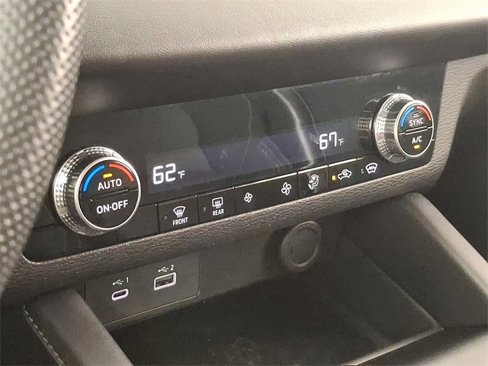Used 2024 Mitsubishi Outlander ES image 19
