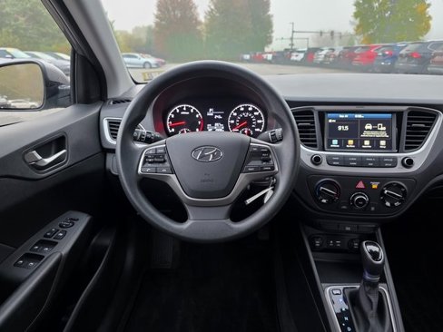Used 2021 Hyundai Accent SEL image 19