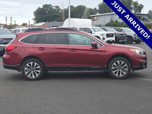 Used 2017 Subaru Outback 2.5i Limited image 6