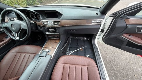 Used 2014 Mercedes-Benz E 350 Sedan image 25