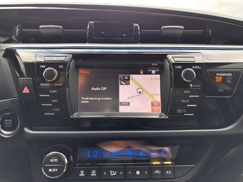 Used 2016 Toyota Corolla S Premium image 17