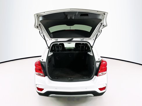 Used 2022 Chevrolet Trax LT w/ Driver Confidence Package image 27