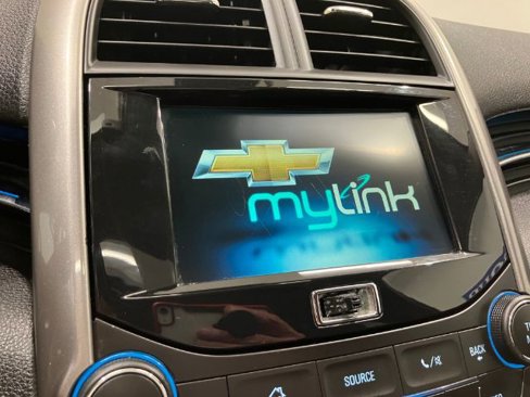 Used 2015 Chevrolet Malibu LT w/ Power Convenience Package image 34