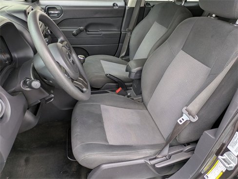 Certified 2016 Jeep Patriot Sport image 10