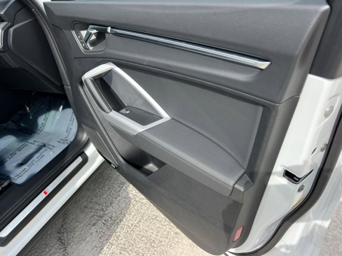 Certified 2024 Audi Q3 2.0T Premium Plus w/ Premium Plus Package image 14