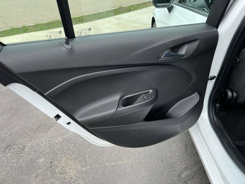 Used 2018 Chevrolet Cruze LS image 14