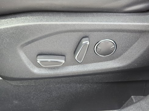 Used 2019 Ford Edge SEL w/ Equipment Group 201A image 22