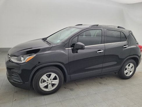 Used 2020 Chevrolet Trax LT w/ LT Convenience Package image 2