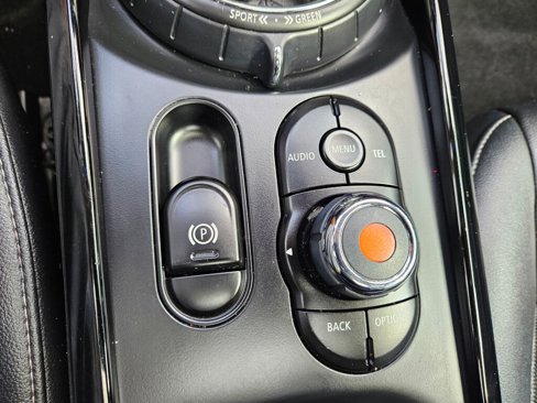Used 2016 MINI Cooper Clubman image 25