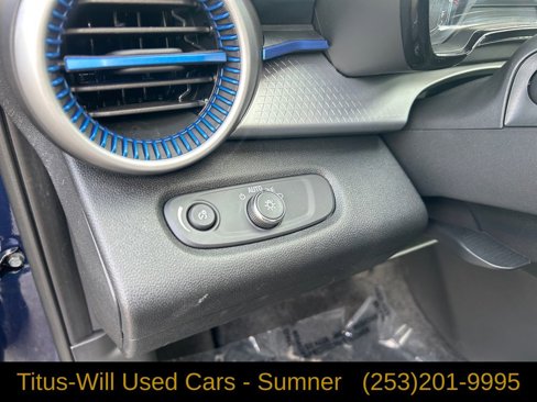 Used 2024 Chevrolet Trax LS w/ LS Convenience Package image 21