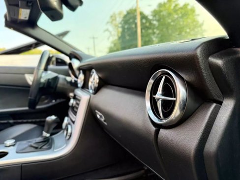 Used 2014 Mercedes-Benz SLK 250 image 36