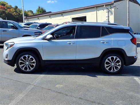 Used 2018 GMC Terrain SLT image 4