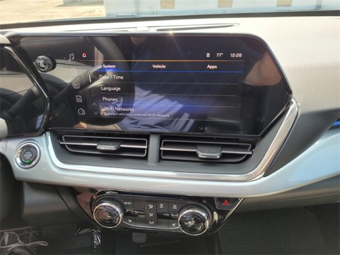 New 2025 Chevrolet Trax LT w/ Driver Confidence Package image 12
