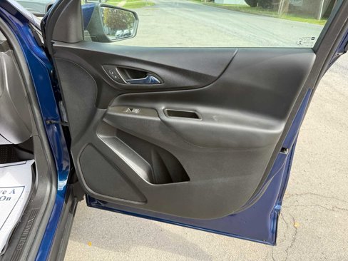 Used 2022 Chevrolet Equinox LT image 36
