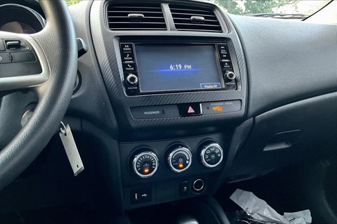Used 2019 Mitsubishi Outlander Sport LE image 6