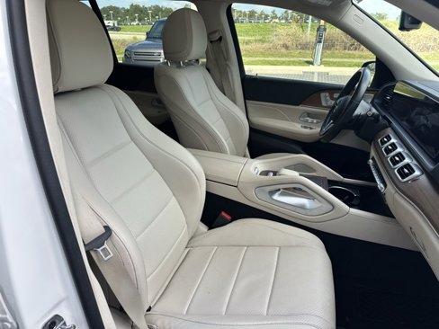 Used 2021 Mercedes-Benz GLS 450 4MATIC image 6