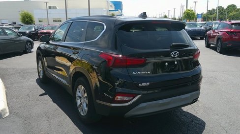 Used 2019 Hyundai Santa Fe SE image 3