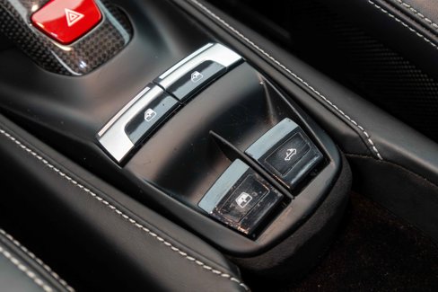 Used 2016 Ferrari 488 Spider image 37