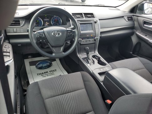 Used 2017 Toyota Camry LE image 7
