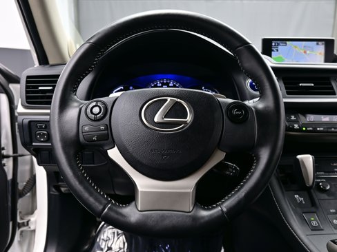Used 2014 Lexus CT 200h image 23