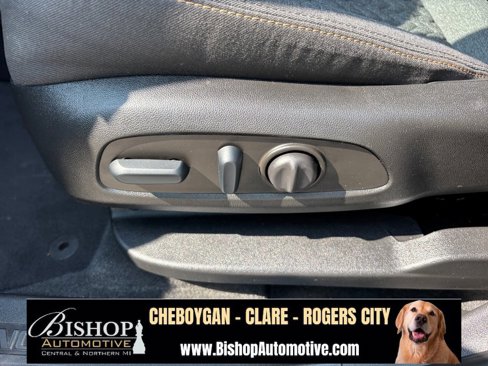 Used 2022 Chevrolet Equinox LT image 18